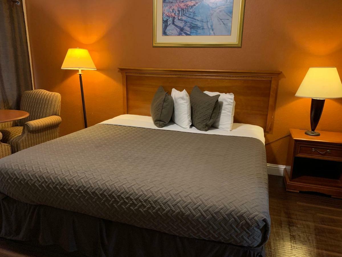 El Rancho Motel สต็อกตัน ภายนอก รูปภาพ
